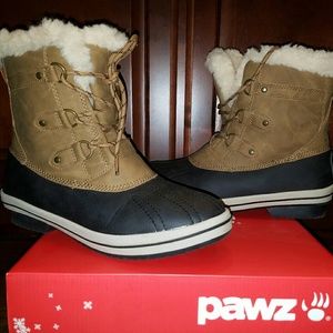 Pawz waterproof boots 11 to 10.